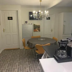 Maison d'hôtes Skovbakkegaardens Bed & Bath - Vaerelser Med Eget Bad, Aalborg