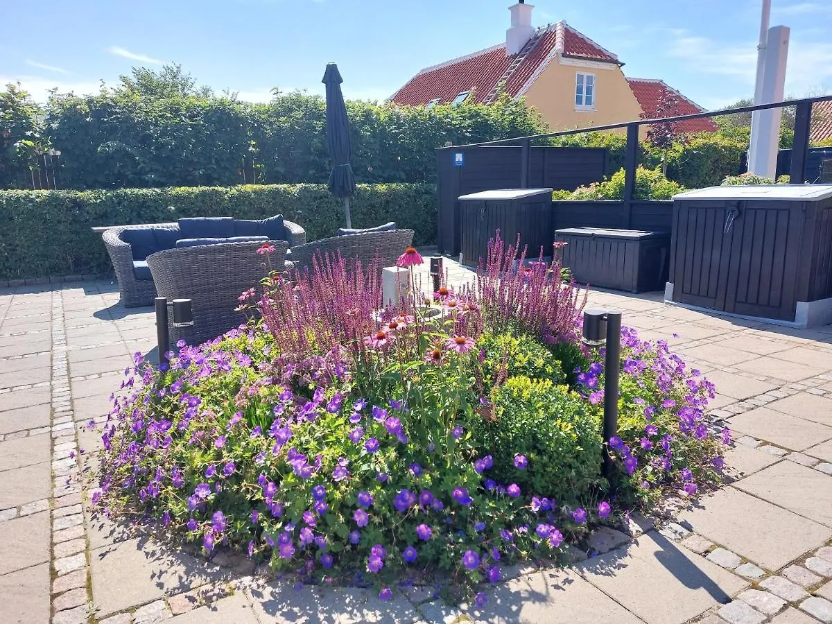 Toftegarden Guesthouse - Apartments & Rooms Skagen 0*,