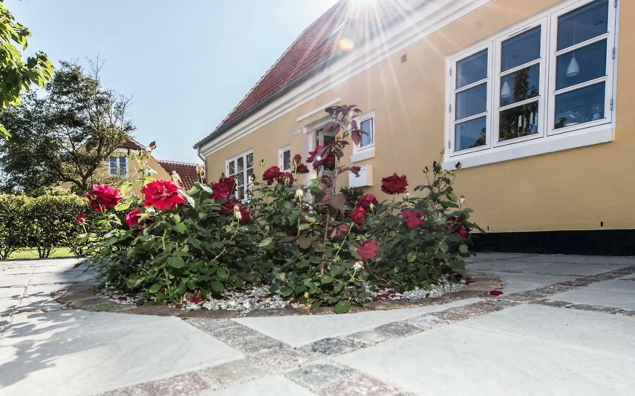 Toftegarden Guesthouse - Apartments & Rooms Skagen 0*,  Denmark